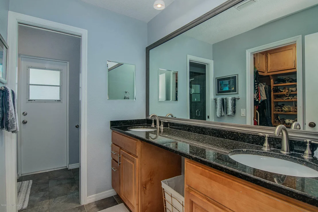 Photo of 485 Red Sail Way