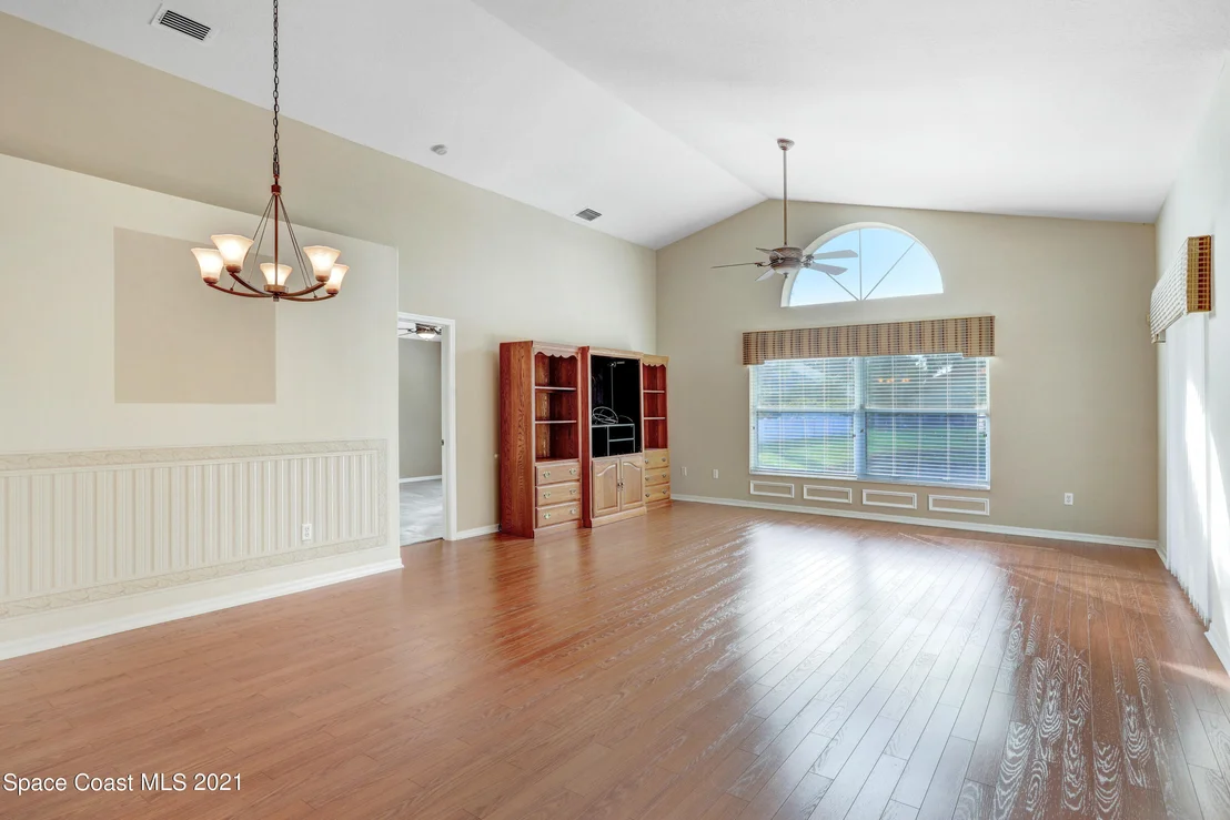 Photo of 1003 Pelican Lane