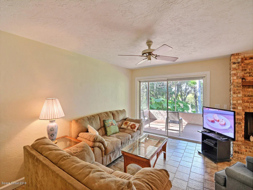 Photo of 11625 Roseland Road