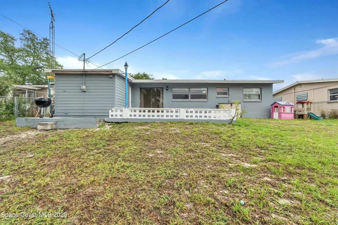 Photo of 1426 Arnold Drive
