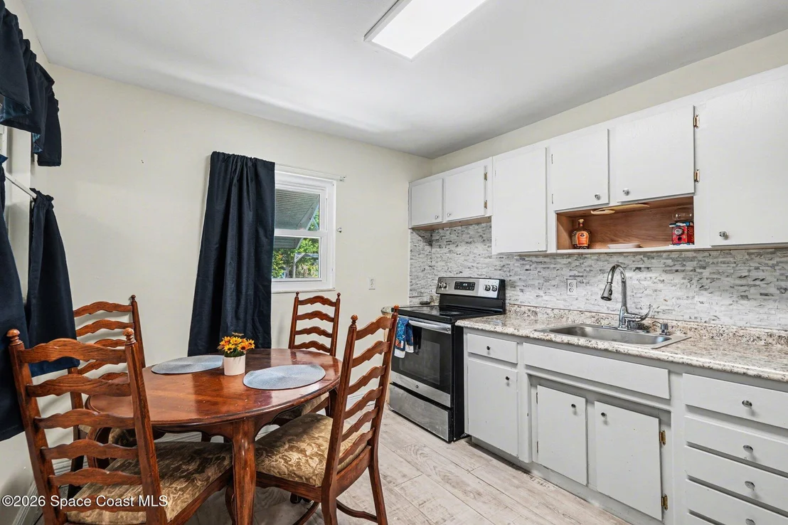 Photo of 2184 Dordon Drive