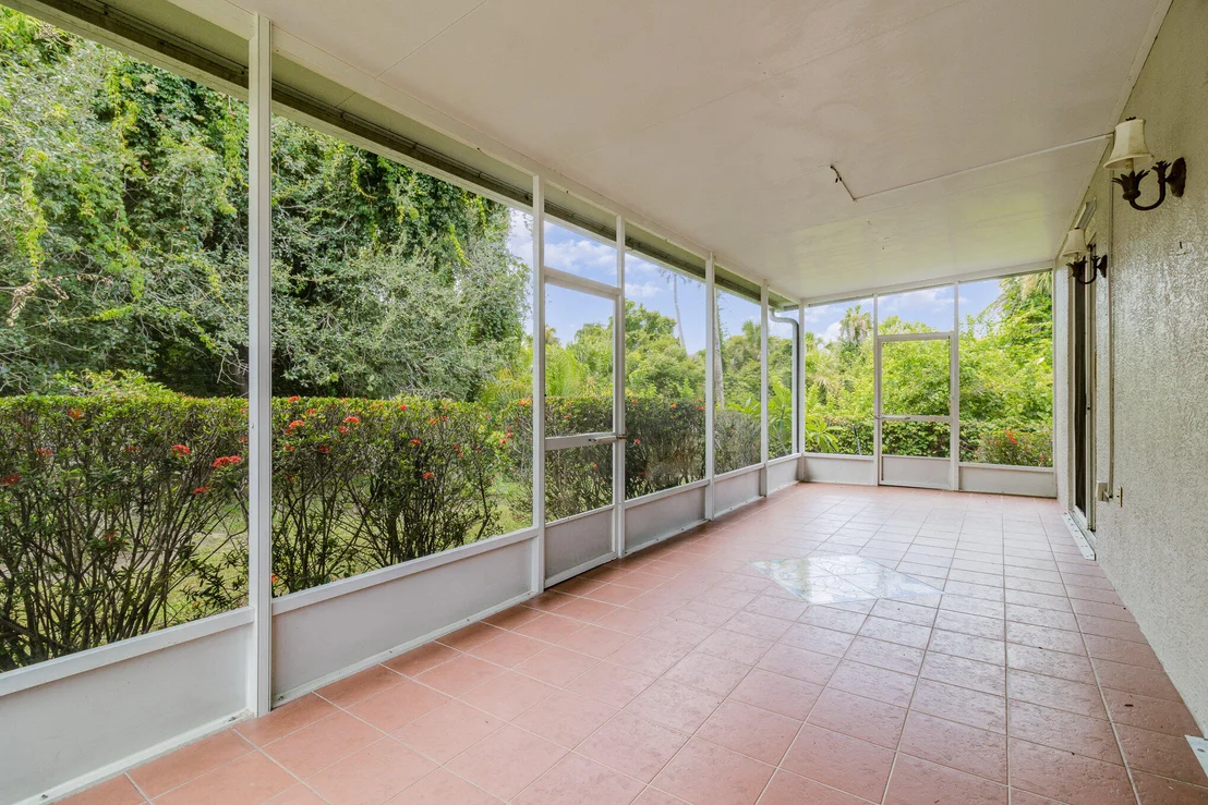 Photo of 1641 Derby Lane
