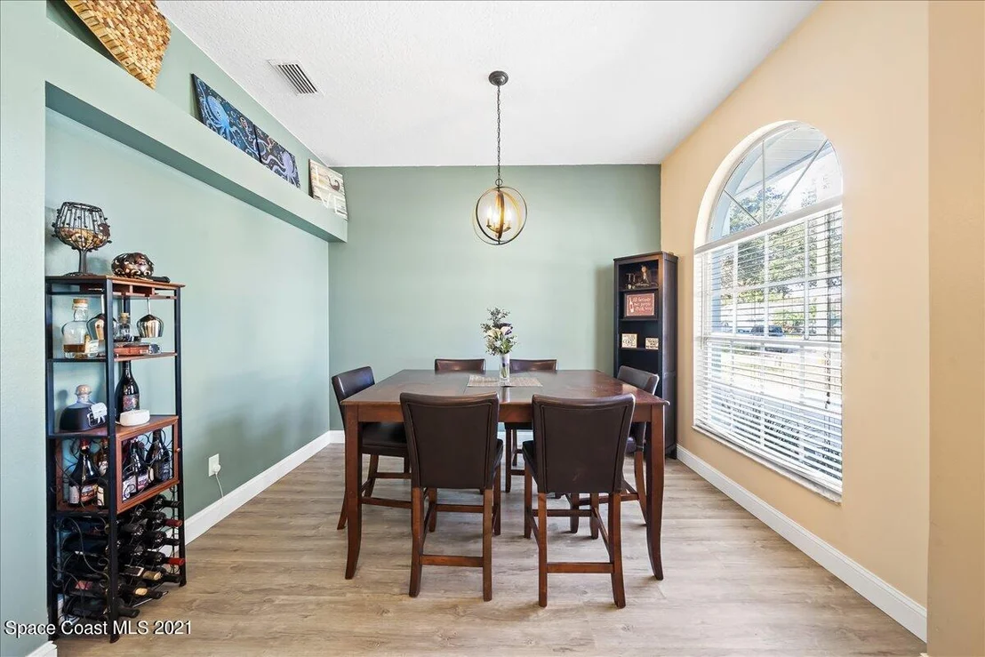 Photo of 1041 Jacaranda Circle