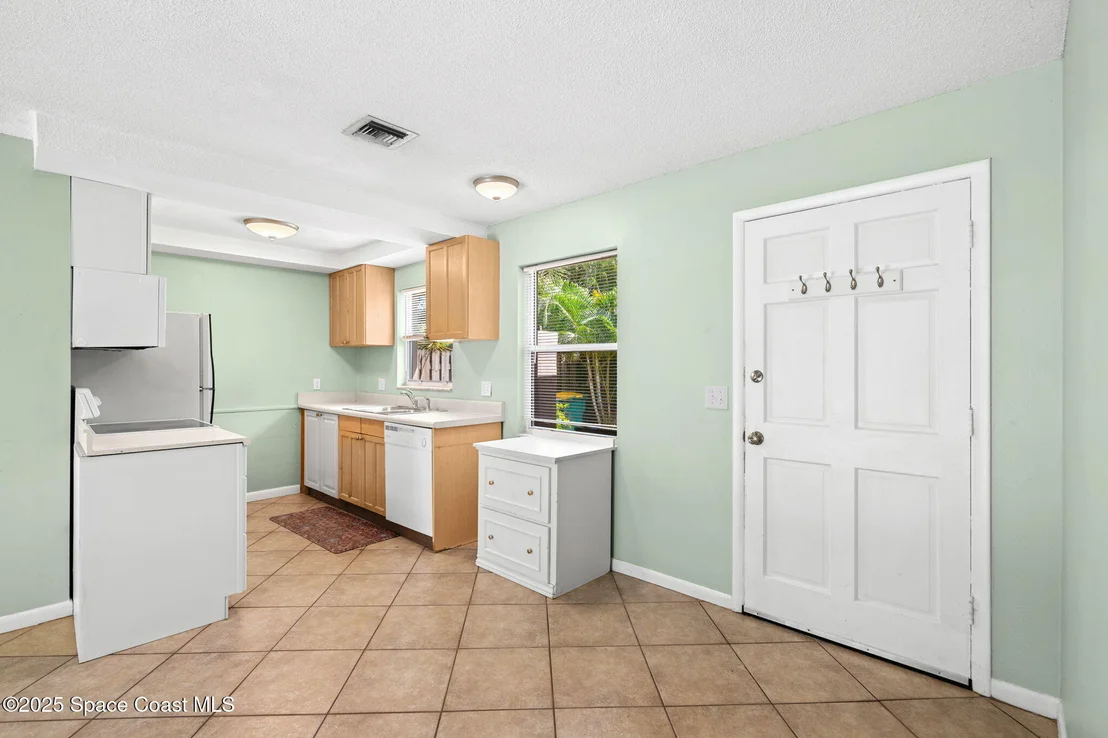 Photo of 2902 Emory Street