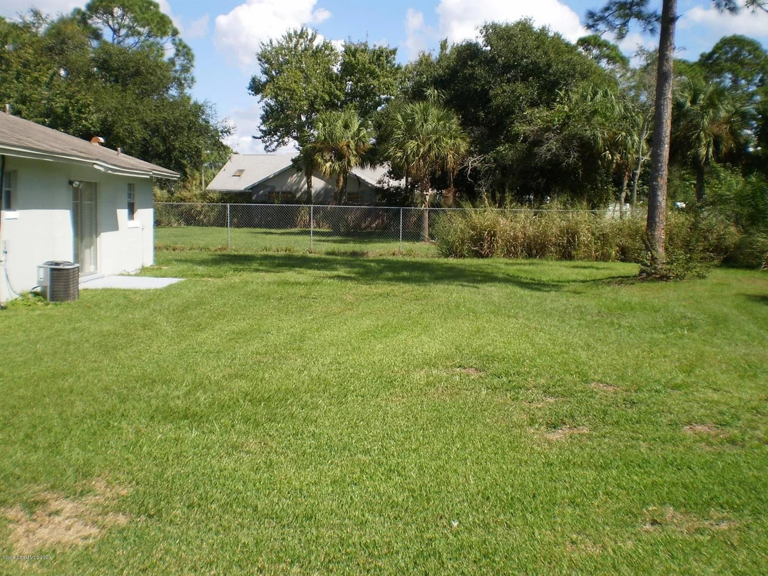 Photo of 5521 Flint Road