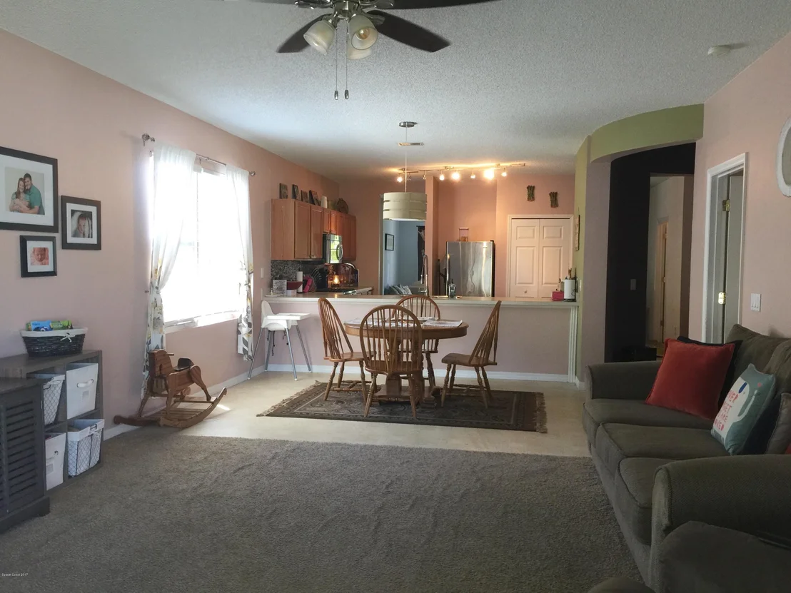 Photo of 958 Riviera Point Drive