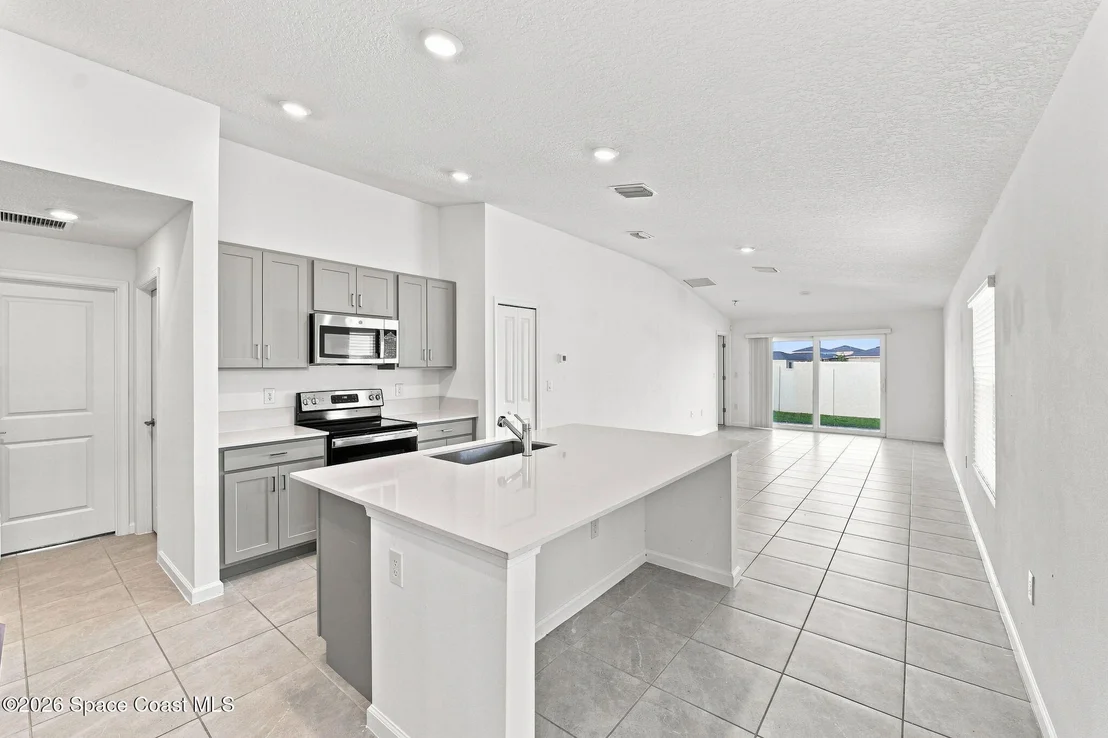 Photo of 1407 Colebrook Circle SW