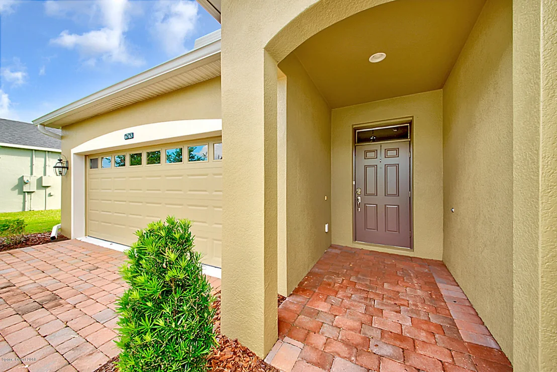 Photo of 6763 Newhall Lane