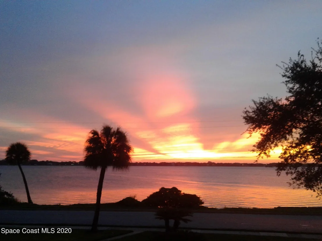 Photo of Unit B205 at 1049 Rockledge Drive