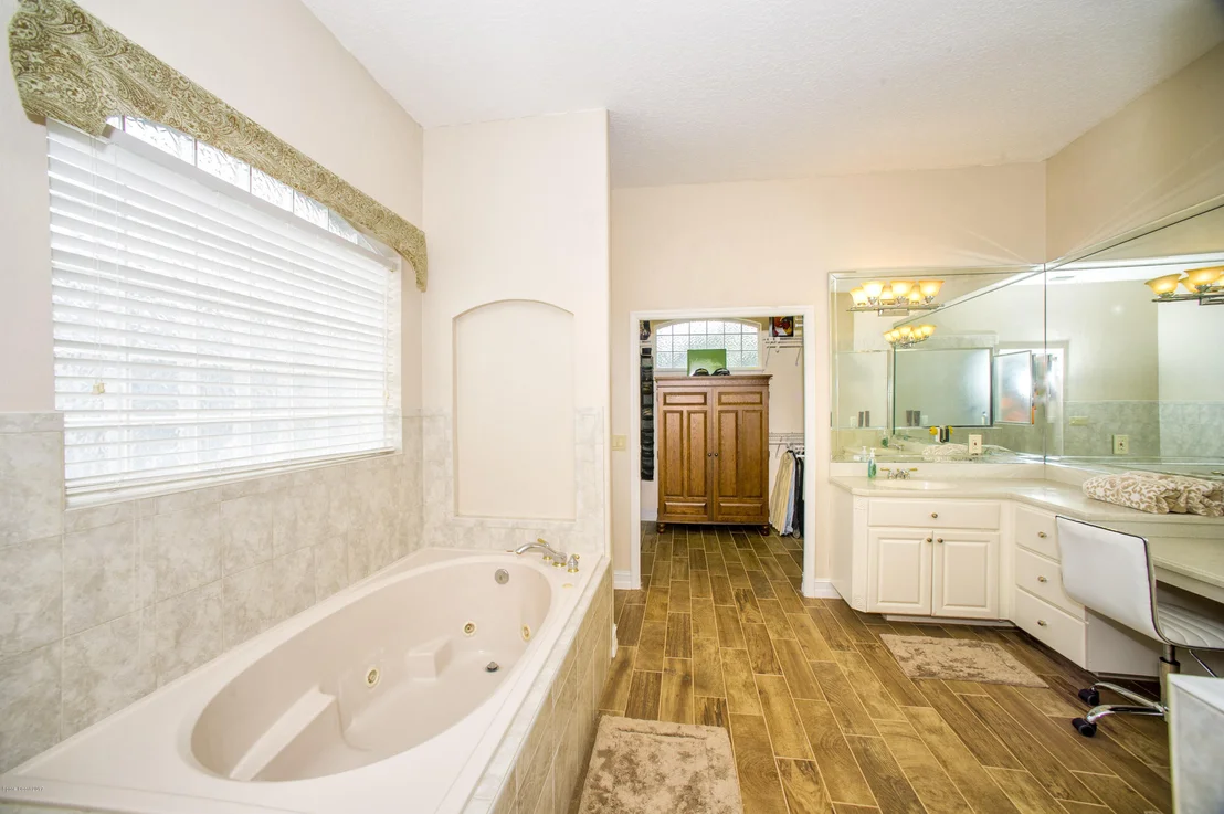 Photo of 4290 Stoney Point Road