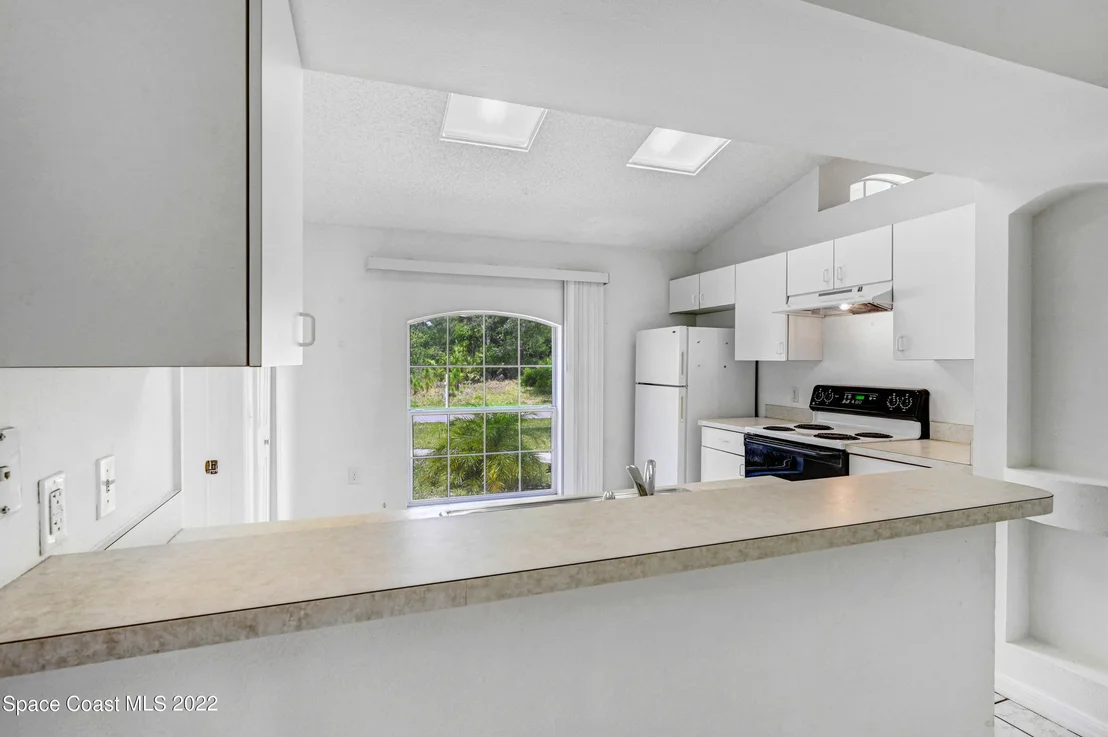 Photo of 1320 Rascal Street SE