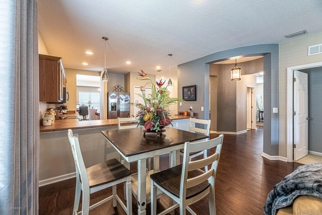 Photo of 851 Cressa Circle