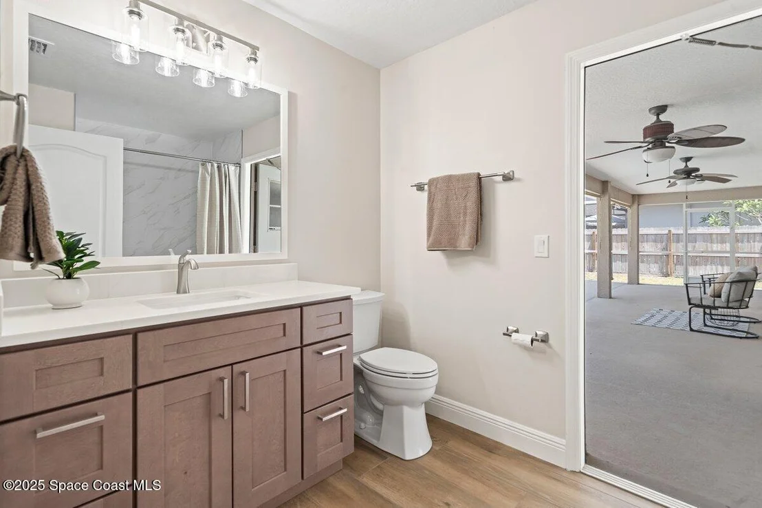 Photo of 5863 Newbury Circle