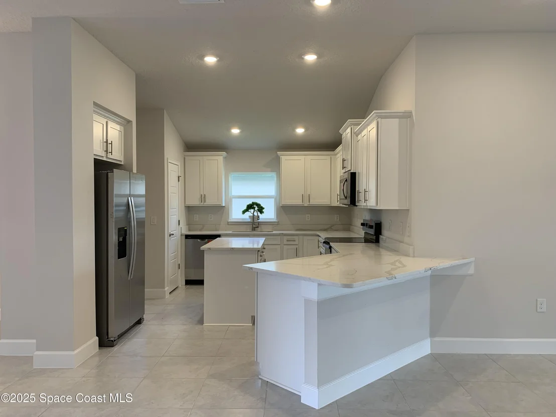 Photo of 1095 Kylar Drive NW