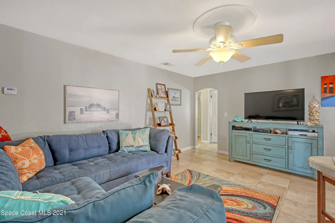 Photo of 817 Jasmine Drive