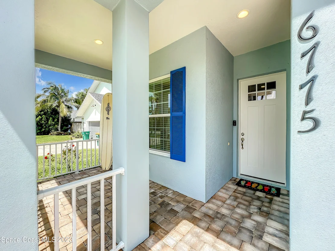 Photo of 6775 Angeles Road
