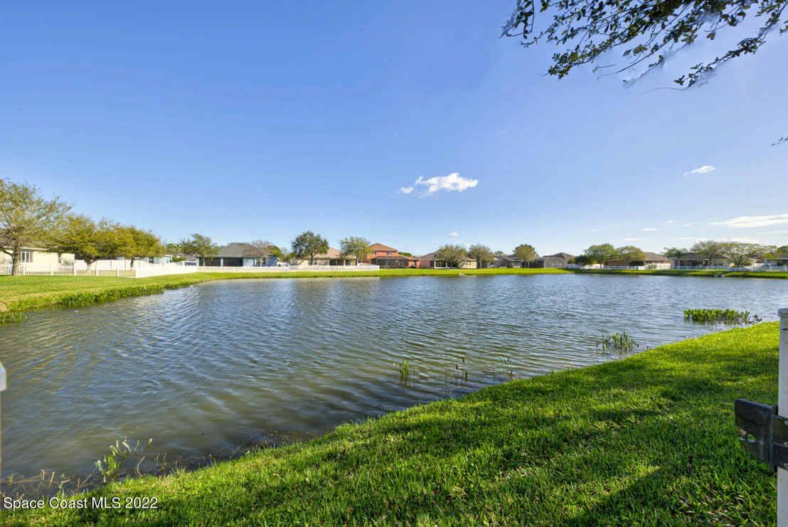 Photo of 1482 Hemingway Boulevard