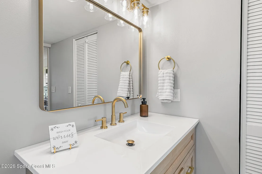Photo of 606 Seven Gables Circle SE