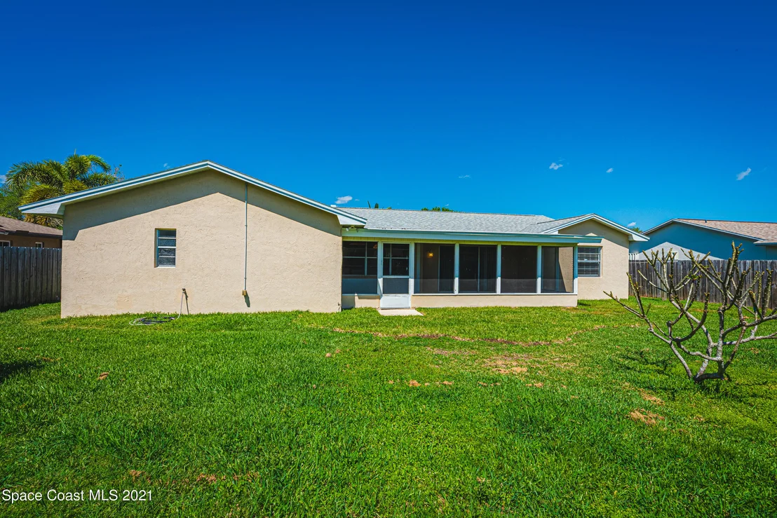 Photo of 2021 Tallpine Road
