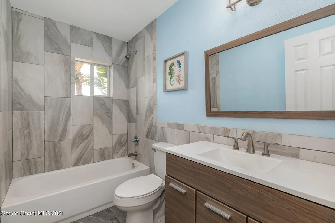 Photo of 300 Bahama Drive