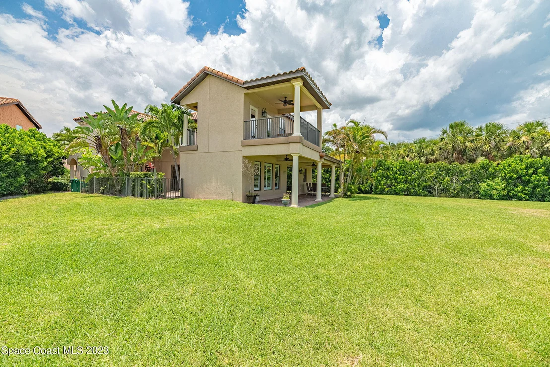 Photo of 609 Monterey Drive
