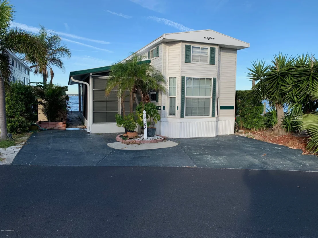Photo of Unit 21 at 3102 Dockside Lane