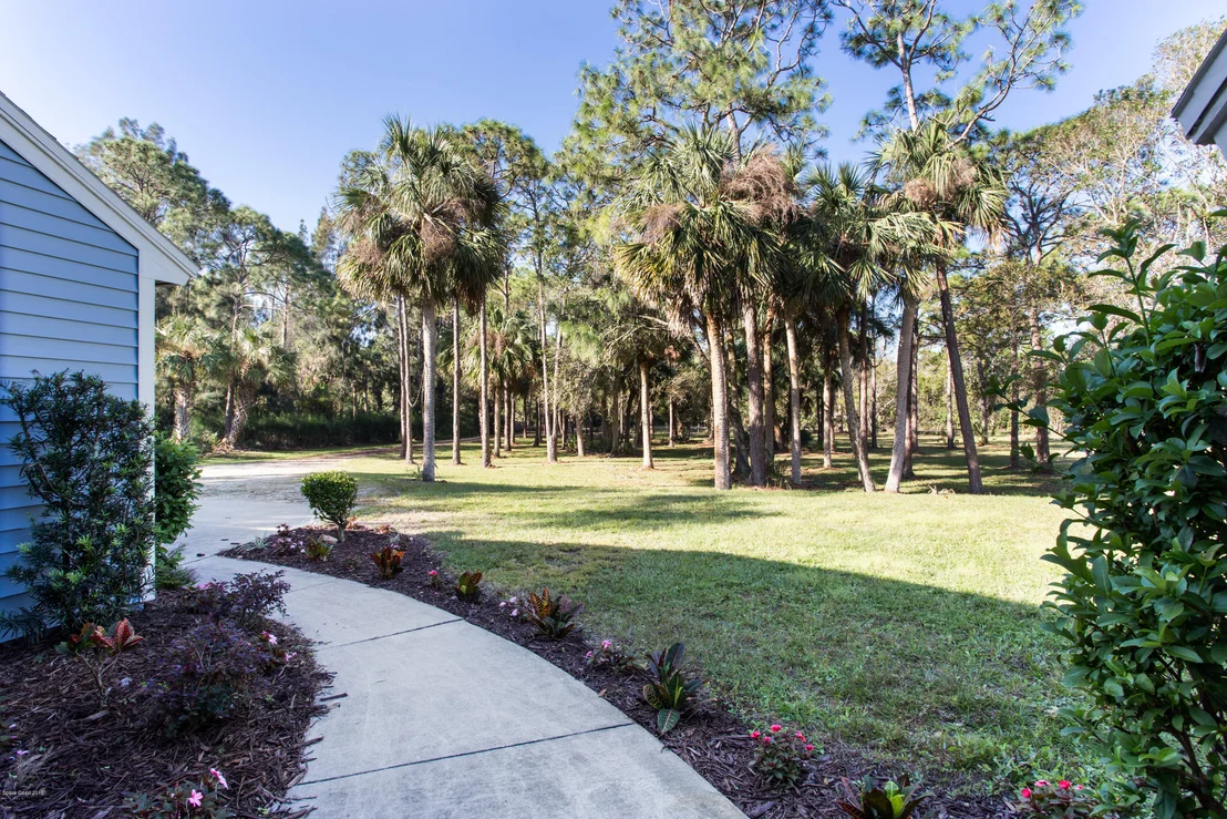 Photo of 2055 Eva Lane