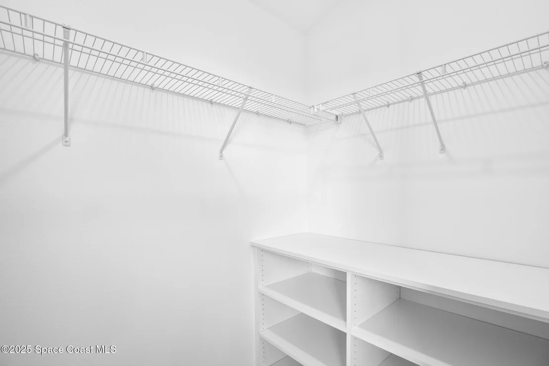 Photo of 950 Dillard Drive SE