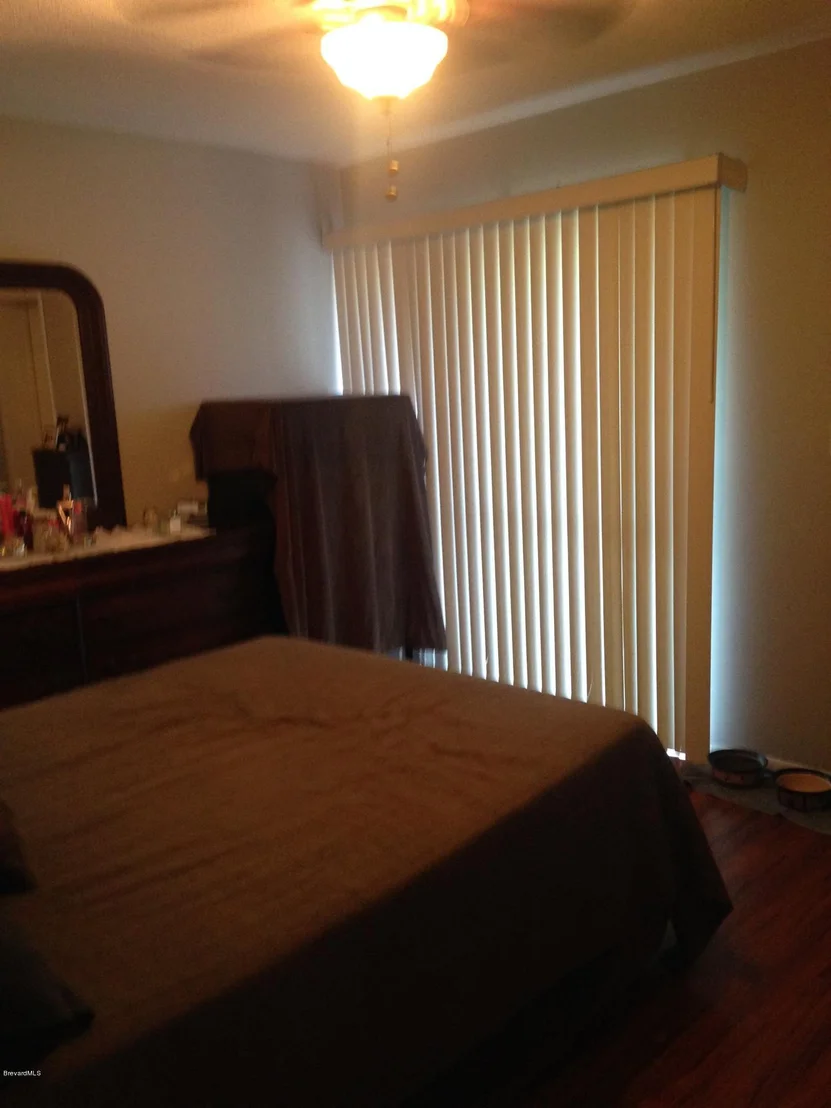 Photo of 3082 NE Garden Terrace