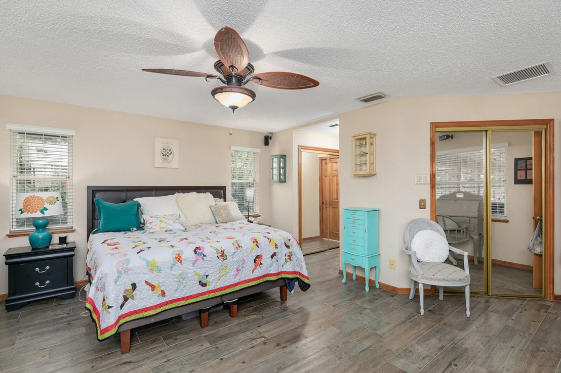 Photo of 654 Hummingbird Drive