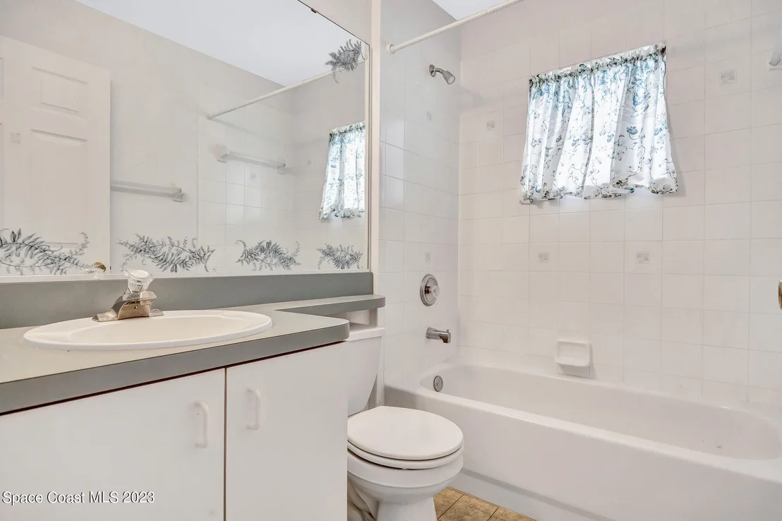 Photo of 958 Pine Creek Circle NE