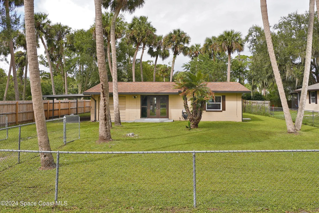 Photo of 2526 Cocoanut Drive