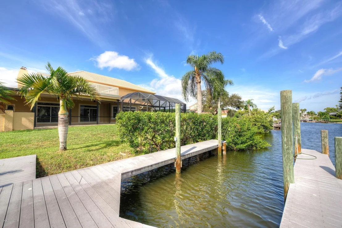 Photo of 545 Lanternback Island Drive