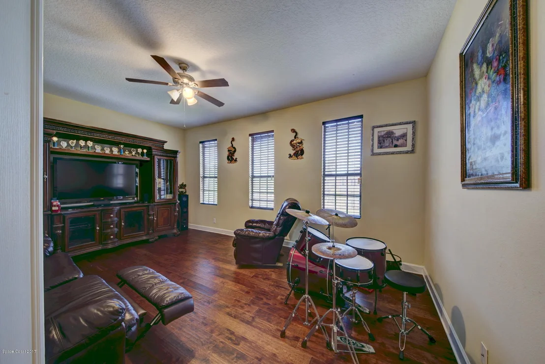 Photo of 1320 Talon Way
