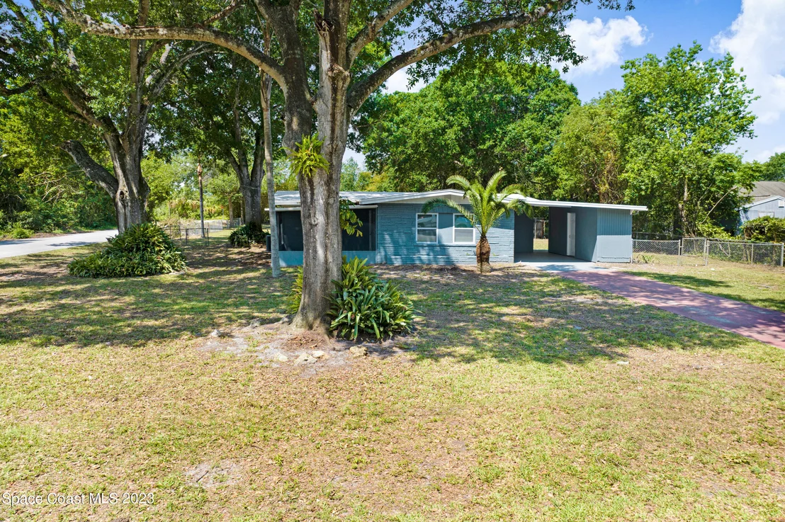 Photo of 5720 Travis Street