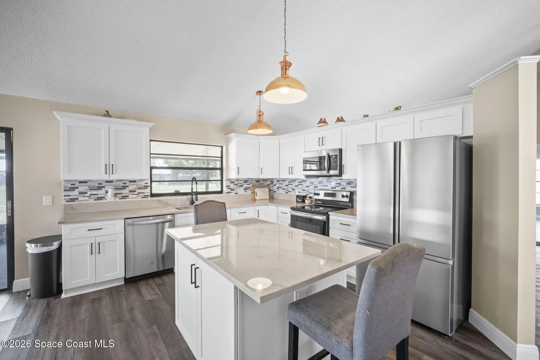 Photo of 894 Jamestown Drive