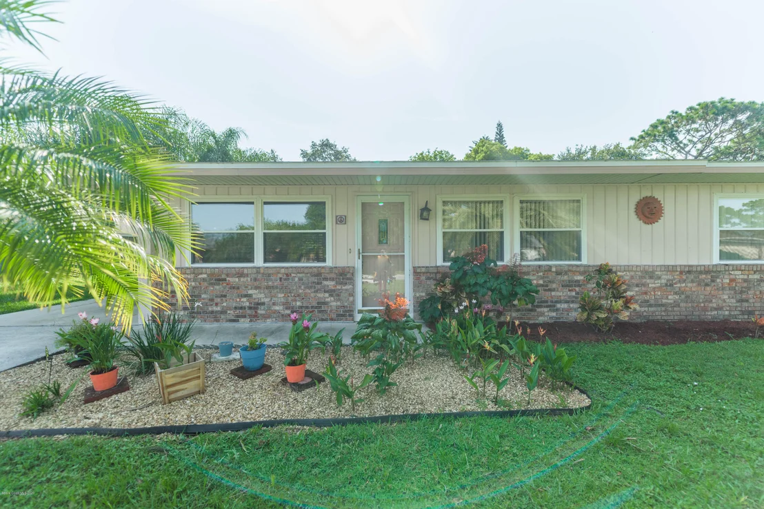 Photo of 785 Aragon Avenue NE