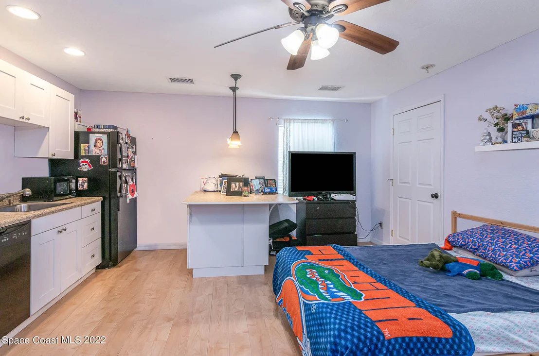 Photo of 896 Belmont Place