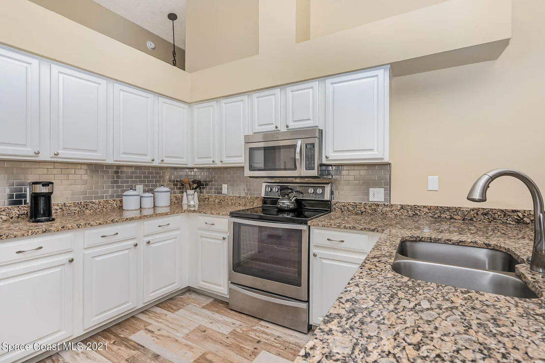 Photo of 1365 Heritage Acres Boulevard