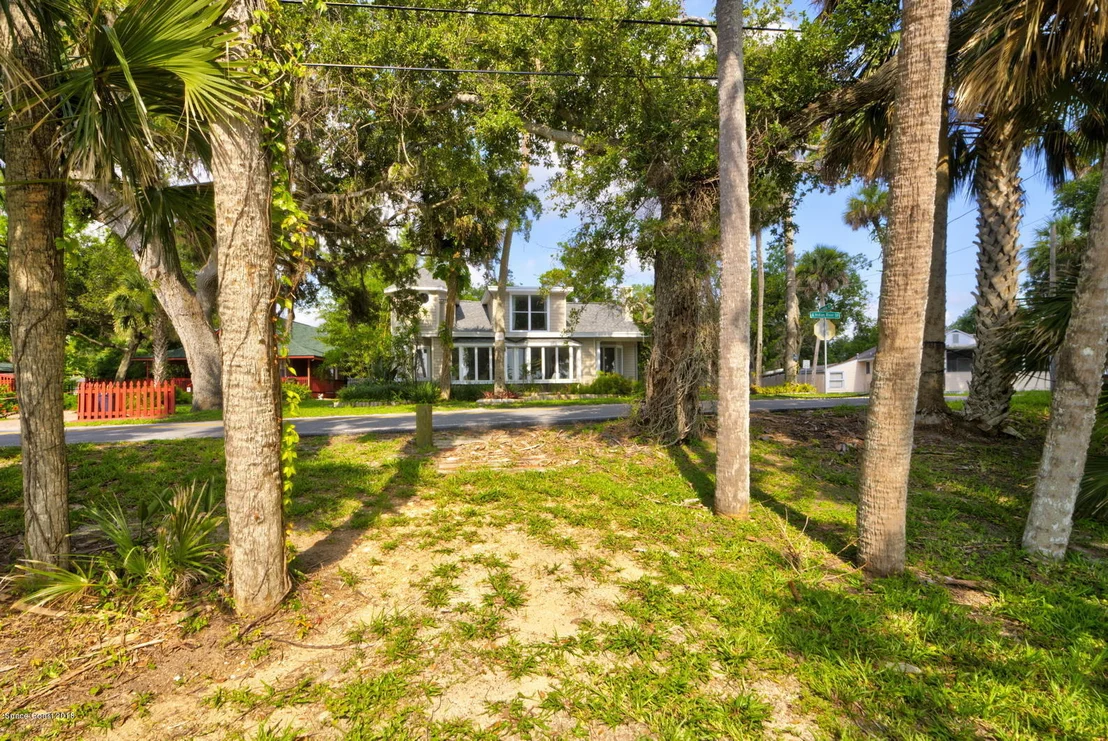 Photo of 4013 Indian River Drive N