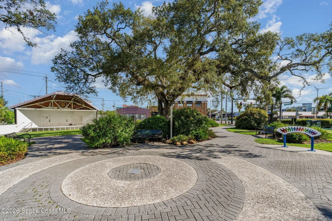 Photo of 640 Old Oak Street