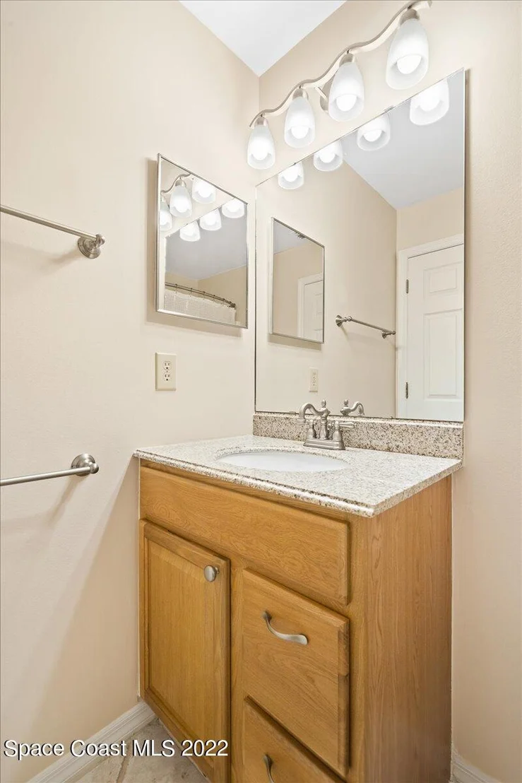 Photo of 958 Tamarind Circle