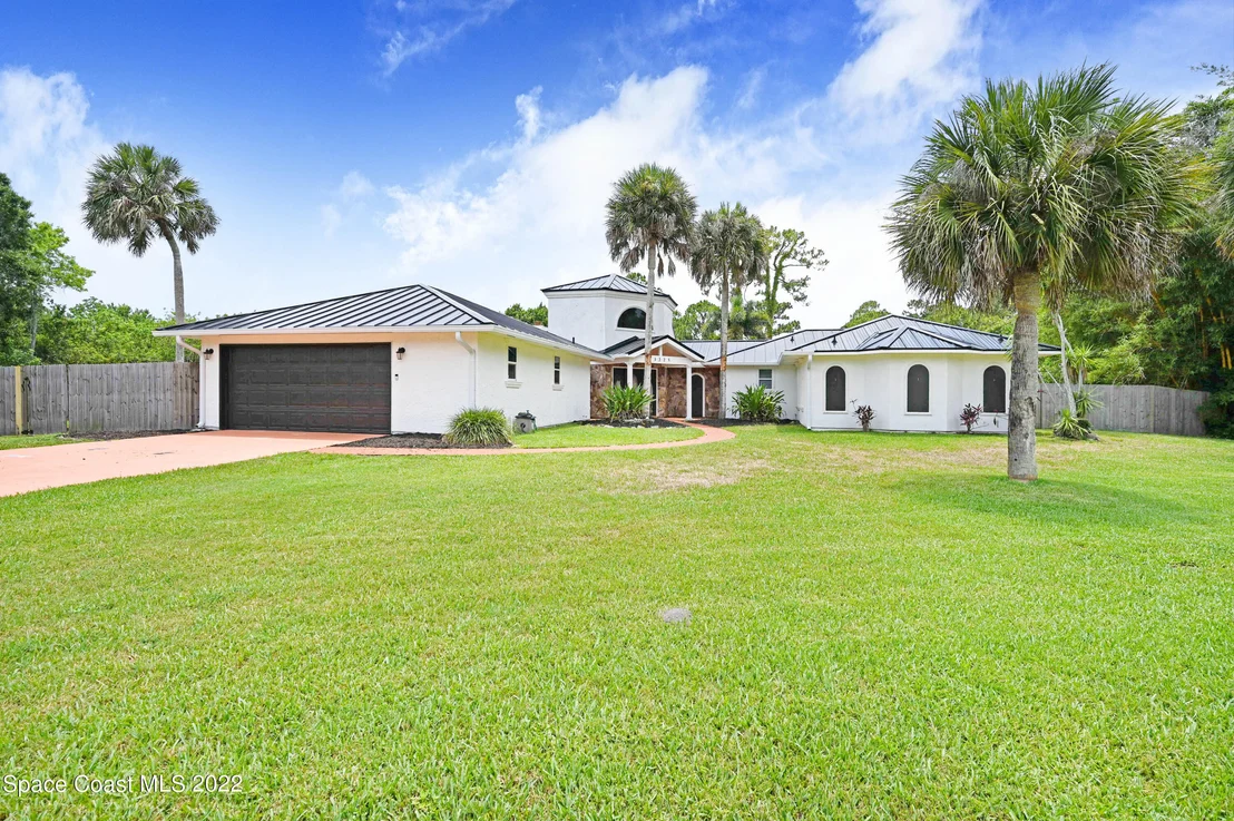 Photo of 3225 Fairview Drive