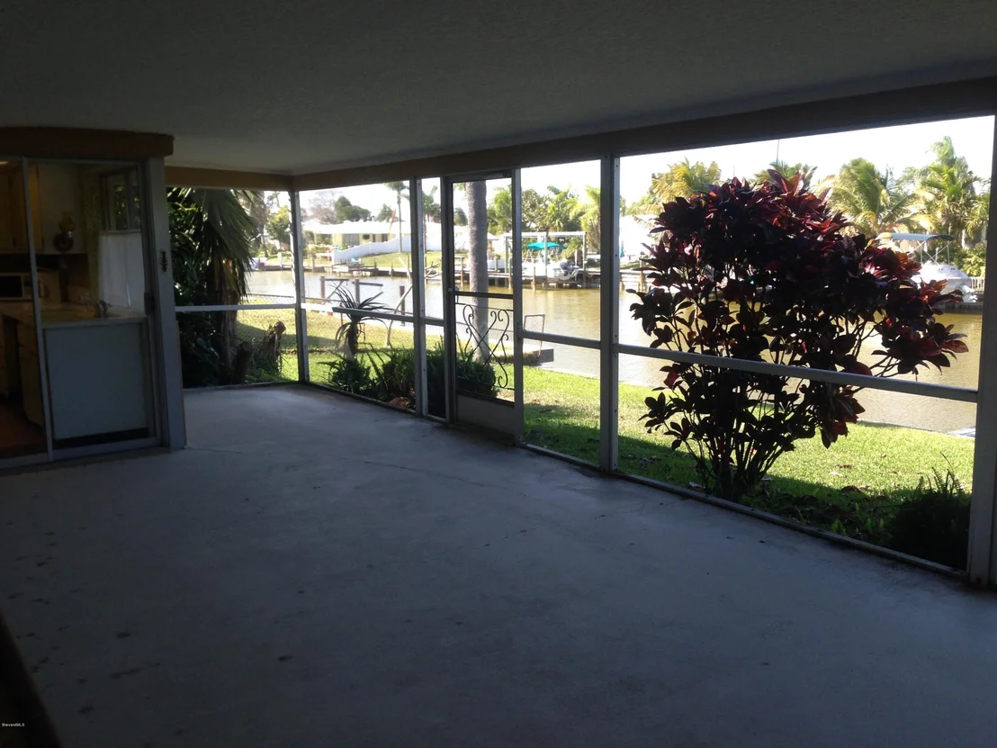 Photo of 441 Cardinal Drive