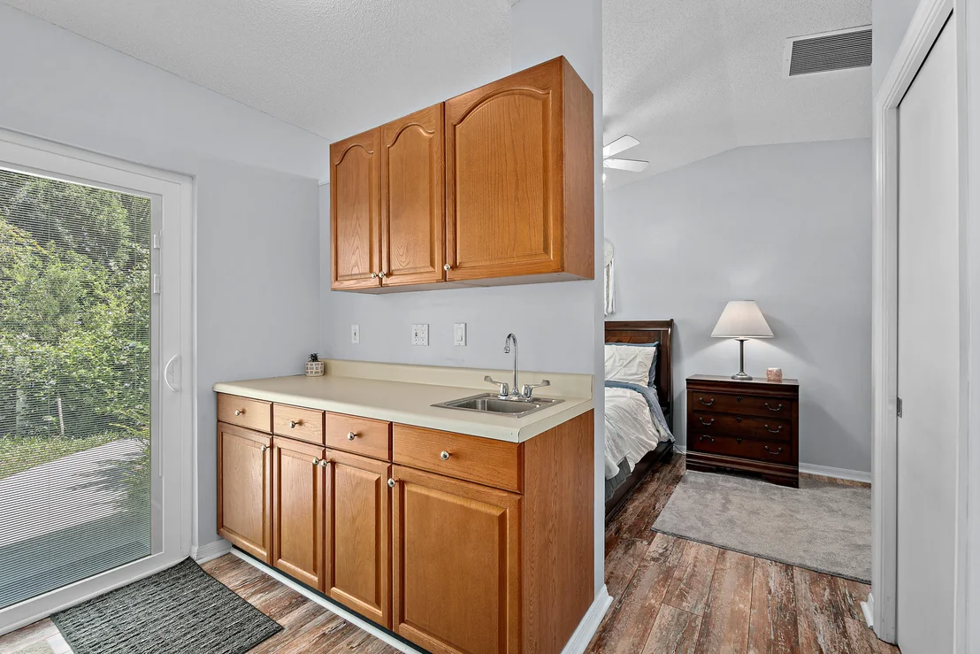 Photo of 1180 Ashlyn Drive