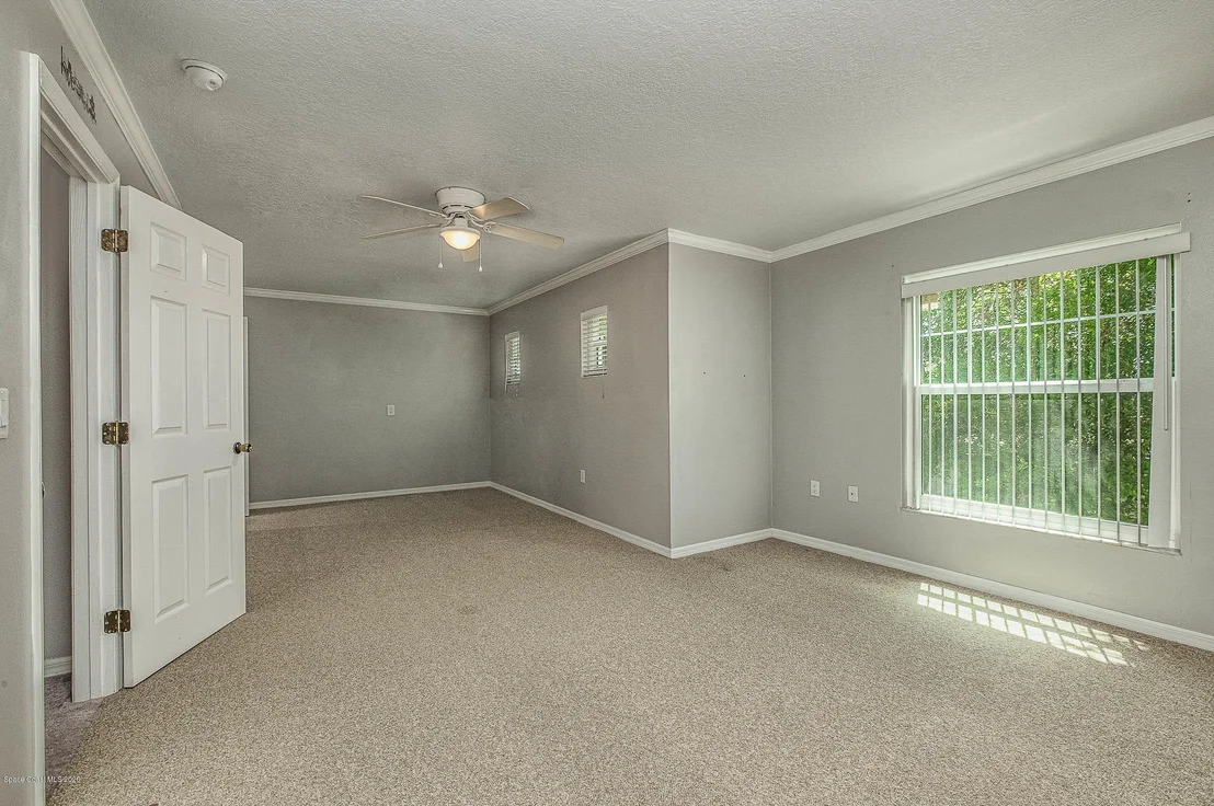 Photo of Unit 7 at 1475 Beechfern Drive