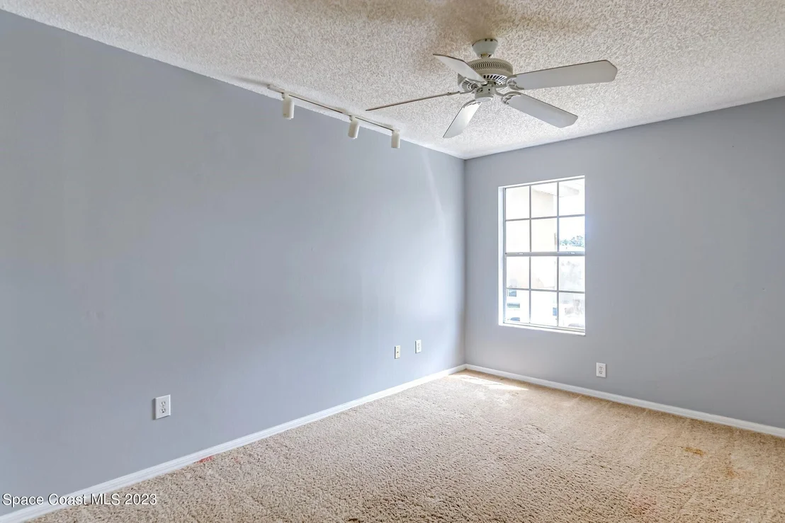 Photo of 6976 Hammock Lakes Drive