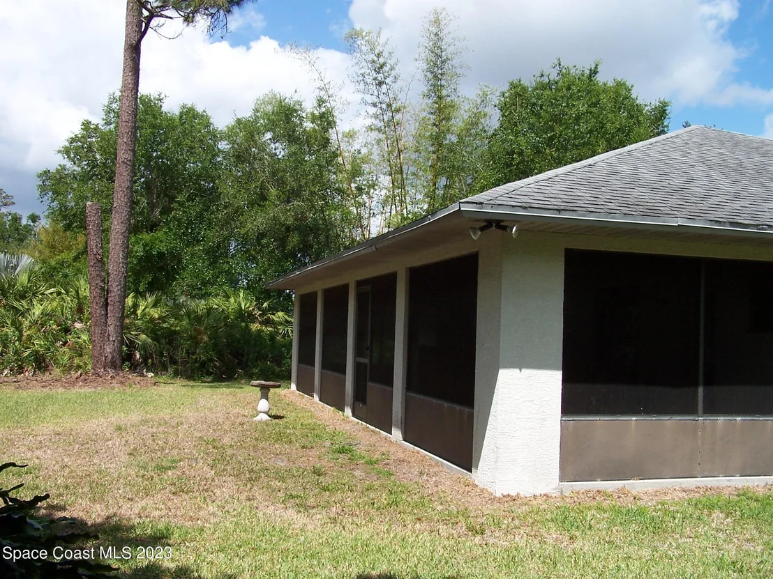 Photo of 3735 Felda Street