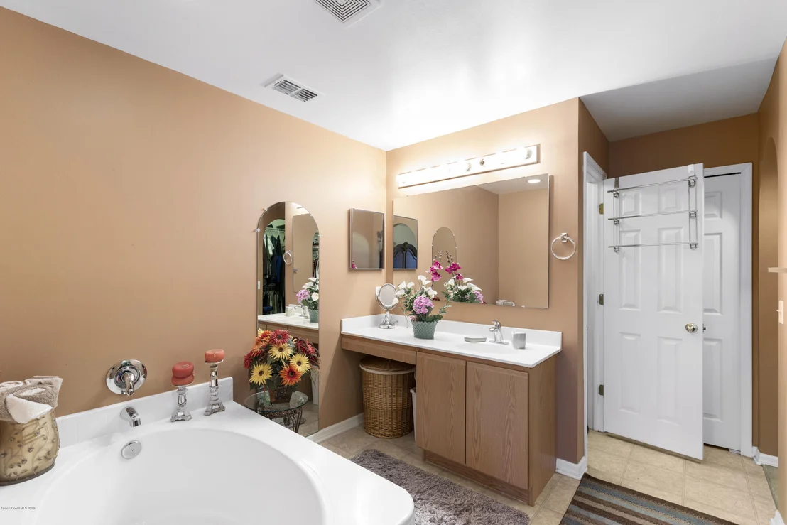 Photo of 4347 Four Lakes Drive