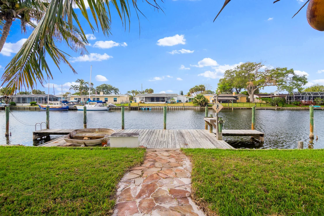 Photo of 426 Atlantis Drive